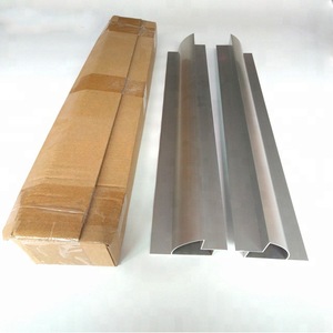 Rail de montage solaire en aluminium, surface anodisée, pour l'installation de systèmes photovoltaïques sur toiture - Product Image 4
