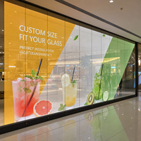 Écran LED transparent sur mesure pour affichage publicitaire sur mur de verre de centre commercial