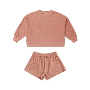 Sweat-shirt ras du cou en éponge à manches longues avec short confortable pour filles et tout-petits