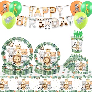 Ensemble de fournitures de fête jetables sur le thème du zoo de la <span class=keywords><strong>jungle</strong></span> pour enfants, comprenant des assiettes en papier, des serviettes, une nappe et une bannière pour la fête d'<span class=keywords><strong>anniversaire</strong></span> - Product Image 1