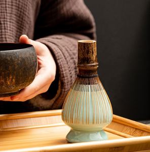 Batidor de Té Matcha Tradicional Japonés Hecho a Mano con Bambú, Logotipo Personalizado, Batidor de Bambú Morado de Buena Calidad, Batidor de Matcha Blanco - Product Image 4