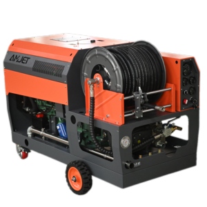 Amjet 2100psi 128 <span class=keywords><strong>litres</strong></span> par minute 62hp <span class=keywords><strong>4</strong></span> cylindres diesel moteur spécialisé dans le nettoyage des tuyaux commerciaux et municipaux - Product Image 3