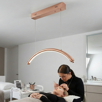 Lampe de salon LED demi-lune de 28 pouces à fixation au plafond, hauteur réglable, intensité variable, pour extensions de cils