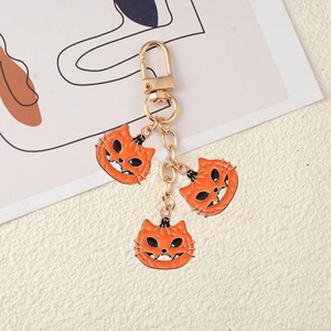 Llavero de Metal Personalizado de Alta Calidad con Logotipo, Llavero de Moda Vintage con Dibujos Animados Esmaltados, Bonito Llavero para Colgar en el Bolso - Product Image 5