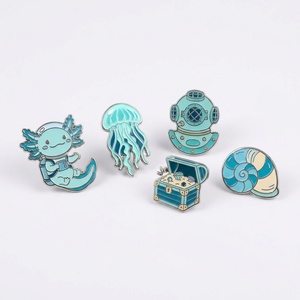 Spille da bavero personalizzate in smalto duro con design anime, produttore di simpatici animali mitologici: Drago d'acqua, Volpe di fuoco, Fulmine, Nuvola, Falena - Product Image 6