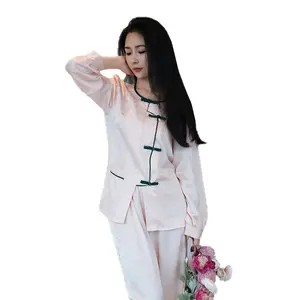 新しいジャカードアイスシルクパジャマセット女性長袖新しい中国のホームウェアシニアナショナルスタイルパジャマ
