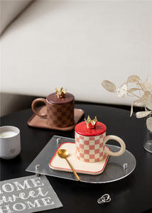 Nouvelle conception de gobelet en céramique écologique avec couvercle et <span class=keywords><strong>plateau</strong></span>, ensemble cadeau contemporain pour les cadeaux, capacité de 401 à 500 ml - Product Image 4