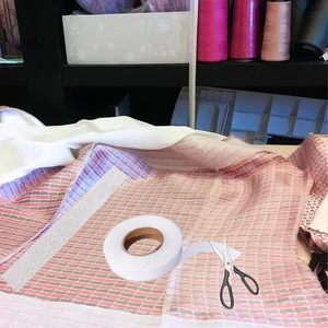 Ruban thermocollant portable pour ourlets, idéal pour les projets de bricolage, style simple, ruban adhésif pour tissus sans couture requise - Product Image 4