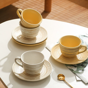 Tazas de Café Reutilizables de Cerámica con Diseño de Dibujos Animados en 3D, Hechas a Medida en China, Ecológicas, Aptas para Alimentos, Blancas/Amarillas para Agua y Té - Product Image 3
