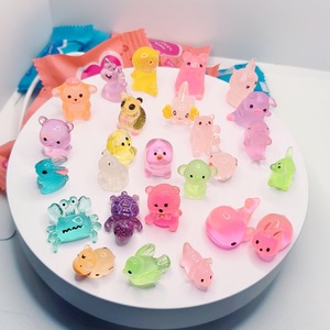 Adornos de Resina de Alta Calidad con Criaturas Nocturnas Coloridas para Carcasas de Teléfono, Animales Kawaii para Manualidades, Bolsa Sorpresa de Animales de Resina - Product Image 4