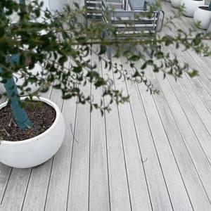 Tarima de Exterior Impermeable de WPC, Madera Plástica Compuesta, con Relieve 3D de Grano de Madera - Product Image 6