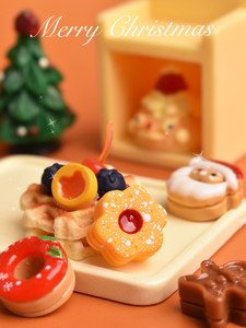 Juego de <span class=keywords><strong>Chocolate</strong></span> de pastel de Navidad en miniatura, abalorio de resina <span class=keywords><strong>para</strong></span> DIY, accesorios de resina, <span class=keywords><strong>figuras</strong></span> de juego de comida - Product Image 5