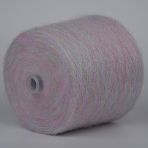 新上市4厘米花式聚酯猫毛纱编织创意设计和纺织品生产 - Product Image 4