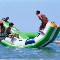 Jeu de divertissement de mode gonflable à l'eau adapté à tous les groupes d'âge