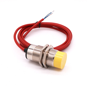 เซ็นเซอร์วัดระยะแบบคาปาซิทีฟ ทนอุณหภูมิสูง ระยะมาตรฐาน 15 มม. AC 2 สาย - Product Image 6