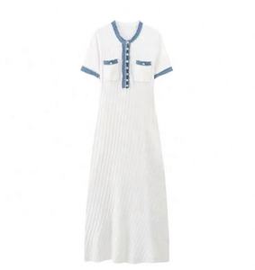 Robe moulante en maille fine à col rond avec franges en denim de style européen et américain, patchwork, boucle en métal, élastique, pour femmes - Product Image 1