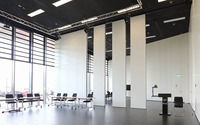 Cloisons suspendues modernes insonorisées, portes coulissantes, cloisons pliables, murs de séparation pour bureaux, salles de conférence, écoles, restaurants, gymnases