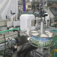 Machine de remplissage de liquides chimiques entièrement automatique de haute précision pour détergent, eau de Javel et produits nettoyants liquides