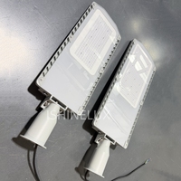 Lampadaire LED haute efficacité 180lm/W 50W 100W 150W 200W IP66 Éclairage routier étanche