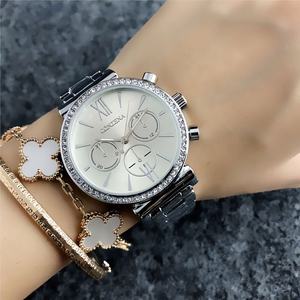 Reloj Cronógrafo de Dos Tonos con Pedrería Dorada para Mujer, Esfera con Números Romanos, Reloj de Pulsera de Lujo de Acero Inoxidable - Product Image 6