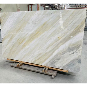 หินอ่อนสีขาวขัดเงา Goldtop จากกรีซ แผ่นใหญ่ ทนทาน ใช้ภายในอาคาร เหมาะสำหรับผนังทีวีในโรงแรม พื้นห้องรับประทานอาหาร - Product Image 1