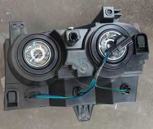 Haute qualité <span class=keywords><strong>prix</strong></span> usine phare halogène phares voiture lumière noir pour 2005-2010 <span class=keywords><strong>Chrysler</strong></span> 300 paire CH2519111 lampe frontale - Product Image 6