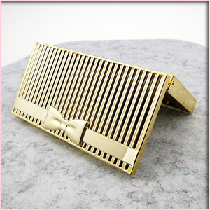 <span class=keywords><strong>New</strong></span> Arrival Eye Shadow Trang Điểm Bao Bì Nhãn Hiệu Riêng 10 Pan Bowknot Thiết Kế Rỗng <span class=keywords><strong>Eyeshadow</strong></span> Palette Với Gương - Product Image 5