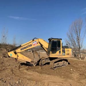 Pelleteuse hydraulique sur chenilles KOMATSU PC200-8E de 20 tonnes Châssis solide et chenilles larges PC200 Japon Original à vendre - Product Image 1