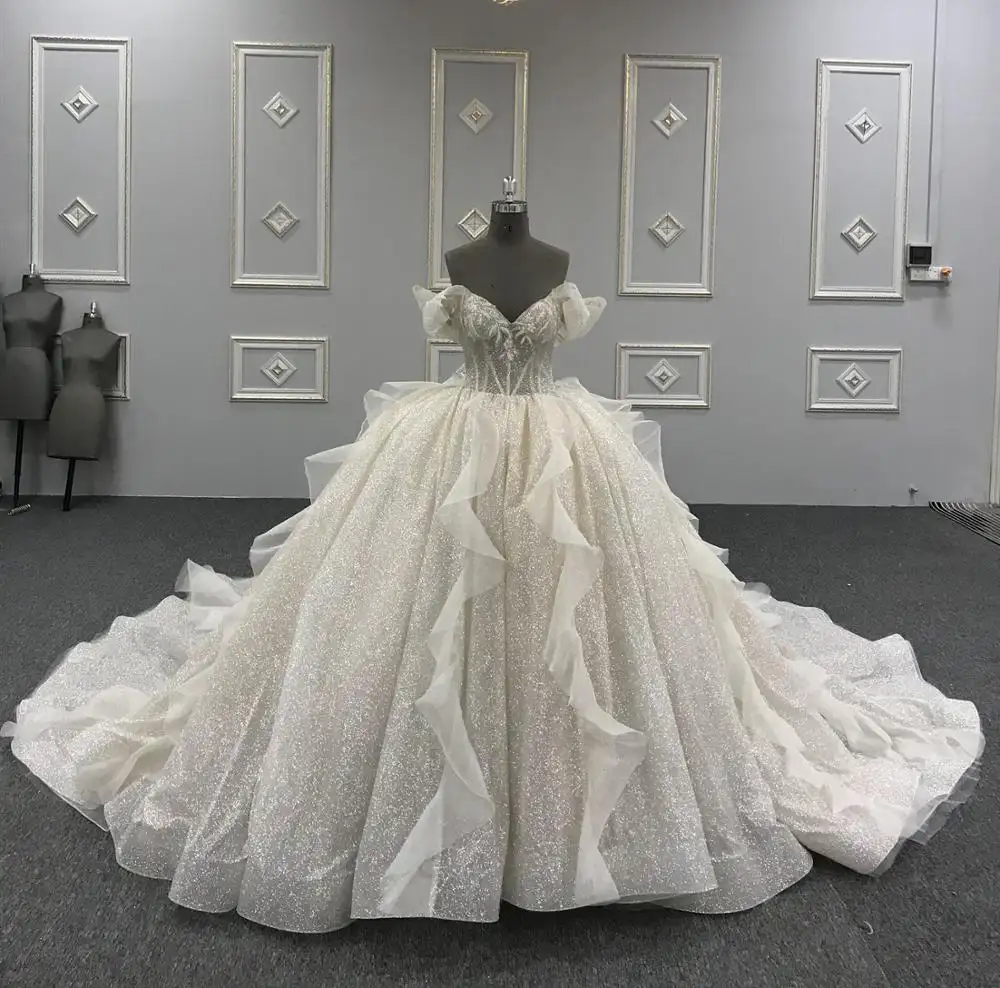 New Fashion Style Wedding Gown Strapless Chapel Train Bridal Gown Lace Wedding Dress