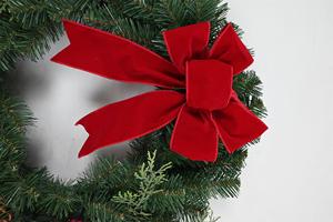 Wholesale Selling Home Decoration <b>Red</b> <b>Bow</b> Pinecorn Artificial Christmas Wreath with <b>Red</b> Berry - Product Image 4