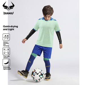 Loopshirt voor voetbalteams, 100% polyester, sneldrogend, ademend, sportkleding, training, op maat gemaakt logo en tekstprint - Product Image 1