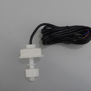 Capteur de niveau de liquide, interrupteur à flotteur en plastique blanc avec câble noir pour la détection de niveau élevé ou bas, capteur de niveau pour baignoire - Product Image 1