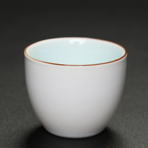 Petite tasse à vin en céramique 50 ml, finition mate, pour la cérémonie du thé Baijiu - Product Image 3