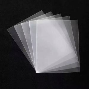 Pochettes de protection transparentes en PP sans fermeture, style minimaliste, porte-cartes pour cartes à collectionner - Product Image 1