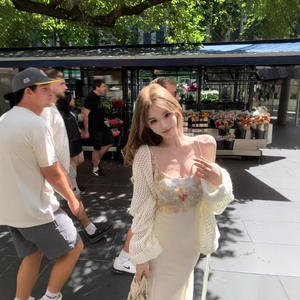 Vestido de Noche Largo de Malla con Encaje, Estampado Floral, Cuello Halter, Ajuste Delgado, Transpirable, Cintura Natural, Estilo Vintage para Mujer - Product Image 2