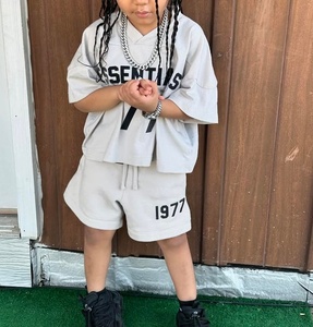 2025 alla moda Streetwear per bambini indossano pantaloncini Oversize vestiti Unisex per bambini e ragazzi <span class=keywords><strong>abbigliamento</strong></span> estivo per bambini - Product Image 1