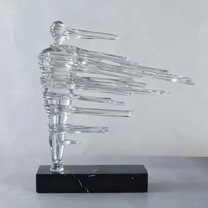 Esculturas <span class=keywords><strong>de</strong></span> Resina Transparente Personalizables <span class=keywords><strong>de</strong></span> Chicas Fuertes en el Viento - Product Image 3