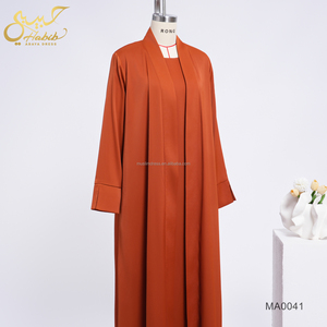 Set Abaya Aperto in Due Pezzi per Donna Personalizzato OEM ODM in Raso Stropicciato con Abito Interno - Product Image 1