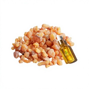 Venta a Nivel Mundial de Aceite Esencial de Incienso Puro y Natural de Grado Industrial, Calidad Garantizada, Venta al Por Mayor, 2 Años de Duración, Origen India - Product Image 1