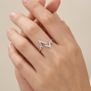 Anillo Abierto Geométrico de Plata de Ley 925 con Circonita Cúbica |   Anillo Moderno Ajustable con Circonitas Cúbicas - Product Image 2