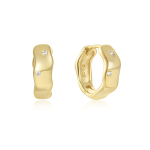 CANNER Pendientes de Aro Geométricos de Plata de Ley 925 al 100% al por Mayor, 10mm, con Zirconia 5A, Aros Gruesos Huggies, Hipoalergénicos - Product Image 1