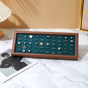 Bán Buôn Giá Rẻ Giá Gỗ Mô Hình Mềm Màu Xanh Lá Cây Màu Xanh Trắng Màu Hồng Màu Xám Nhung Chất Liệu MDF Khung Đồ Trang Sức Vòng Hiển Thị Khay - Product Image 4