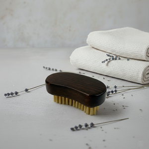 Cepillo de Uñas de Estilo Clásico en Oferta con Cerdas de Madera/Sisal y Mango de Madera de Alta Calidad, Herramienta de Limpieza - Product Image 1