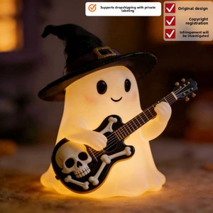 Lampada da lettura notturna a forma di chitarra <span class=keywords><strong>fantasma</strong></span> di Halloween, in resina, simpatica, per illuminare libri, regalo, decorazione per la casa e la scrivania - Product Image 3