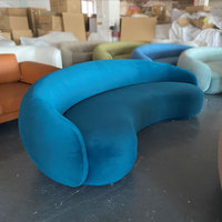 Canapés Courbes Design Personnalisés pour Petits Salons – Meubles de Salon en Tissu Velours Teddy – Canapé Moderne d'Intérieur 2 Places Courbé