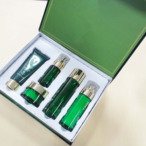 Private Label Crystal Clear Green Gift Set Cosmetic Packaging Face Lotion Cream Empty Glass Cosmetic <b>Container</b> Set Skincare - Product Image 1