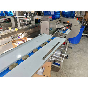 Macchina Automatica per l'Imballaggio di Cuscini con Corpo in Acciaio Inossidabile, Pulita e Igienica per l'Industria Alimentare e del Packaging - Product Image 6