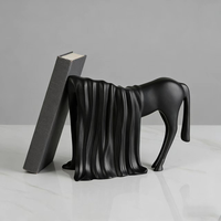 Figurine d'animal en résine écologique moderne, cheval, sculptée à la main, décoration intérieure pour la maison, le bureau, le salon, objet de collection