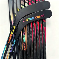 Bâton de hockey sur glace de niveau professionnel en fibre de carbone %, manche en carbone UD léger, OEM personnalisé pour les sports de plein air avec taille personnalisée