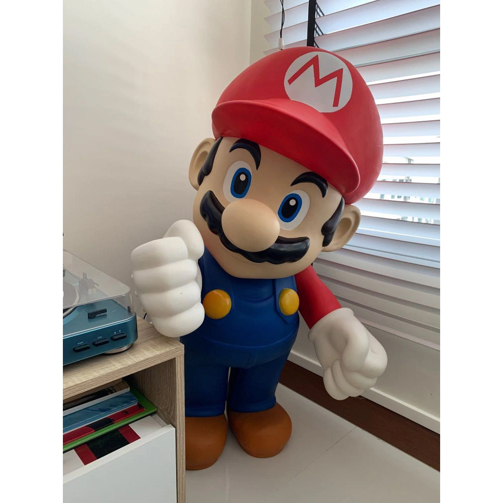 マリオとルイージ像装飾のための等身大マリオブラザーズ彫刻を